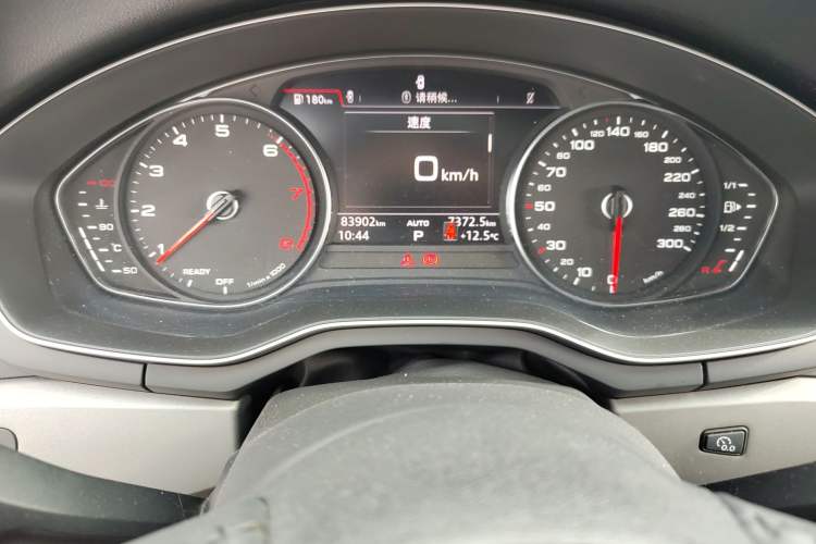 Used Audi A4L 2019 40 TFSI Ambition China VI
