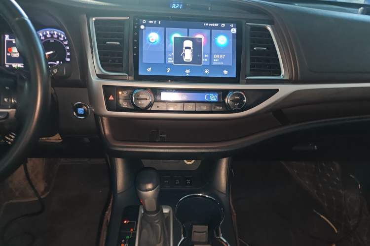 Used Toyota Highlander 2021 2.0T Four-Wheel Drive Prestige Version 7 Seats
