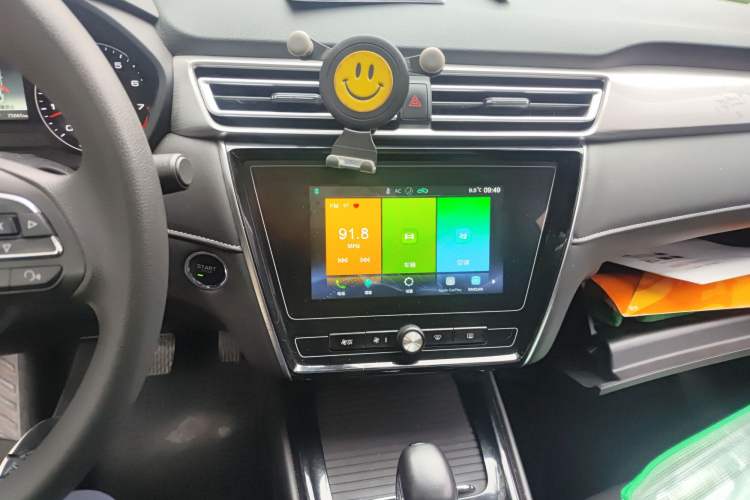 Used Roewe i5 2020 1.5L Automatic 4G Connected Linghao Edition