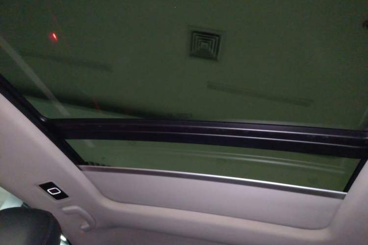 Used Volkswagen Passat 2020 Facelift 330TSI Elite Edition China VI Standard
