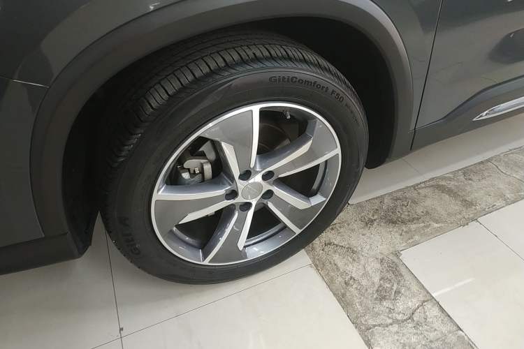 Used Geely Auto Haoyue L 2023 2.0T DCT Flagship Version
