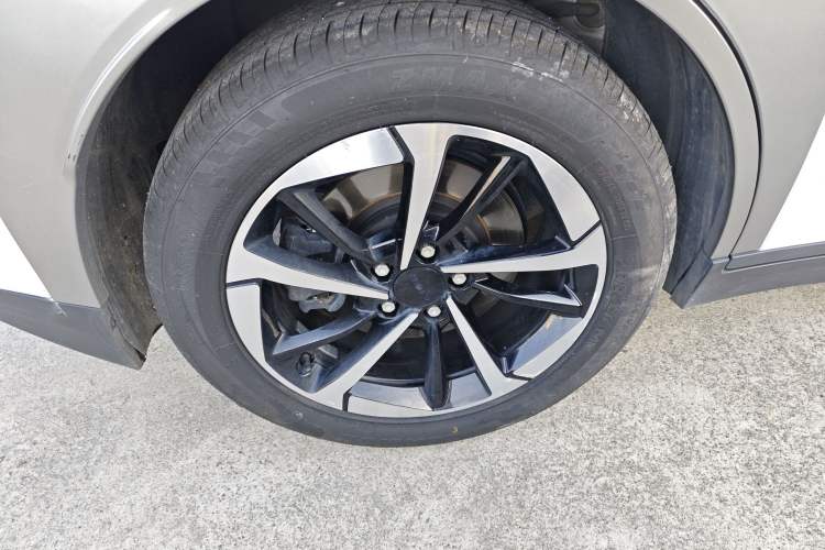 Used AION Y 2023 Plus 610 Smart Edition Lithium Iron Phosphate
