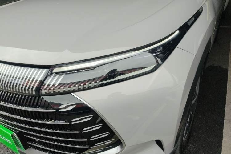 Used BYD Frigate 07 2024 HONOR Edition DM-i 100KM Luxury Model
