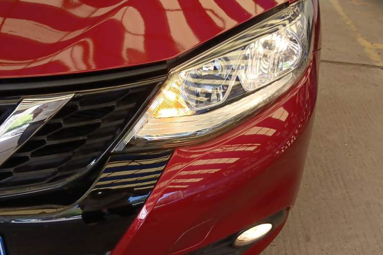 Used Nissan Tiida 2016 1.6L CVT Smart Drive Edition
