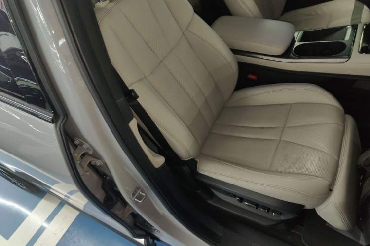 Used Nio ES8 2020 580 km Range 7-Seater Version