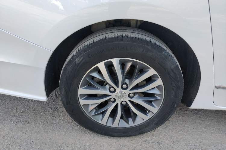 Used Buick GL8 2017 ES 28T Luxury Model China V Standard
