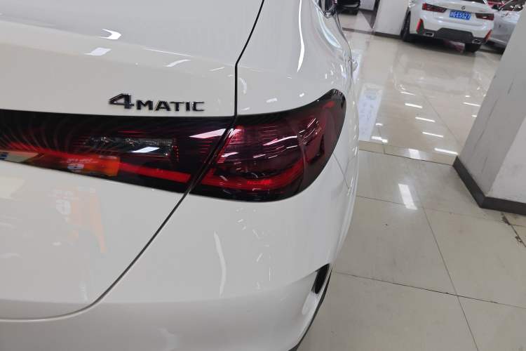 Used Mercedes-Benz GLC Coupe 2025-Year Restyled GLC 260 4MATIC Coupe SUV
