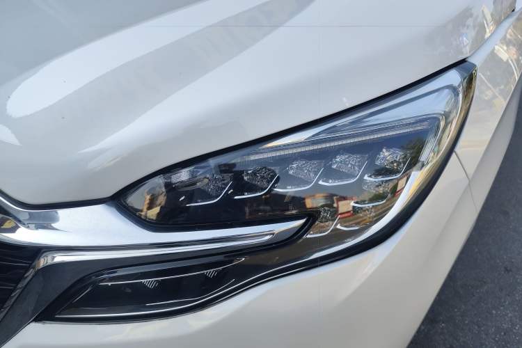 Used Buick GL8 2021 ES Land Cruiser 653T Luxury Edition