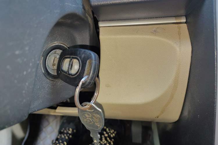 Used BAIC E Series 2012 Hatchback 1.3L Manual Liking Edition
