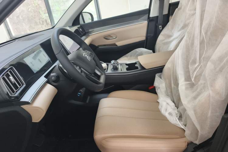 Used BYD Song Pro New Energy 2025 2nd Generation Intelligent Driving Version DM-i 75KM Leading Edition