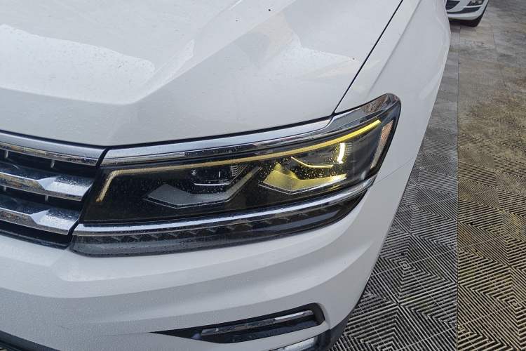 Used Volkswagen Tiguan L 2017 380TSI Automatic All-Wheel-Drive Flagship Edition
