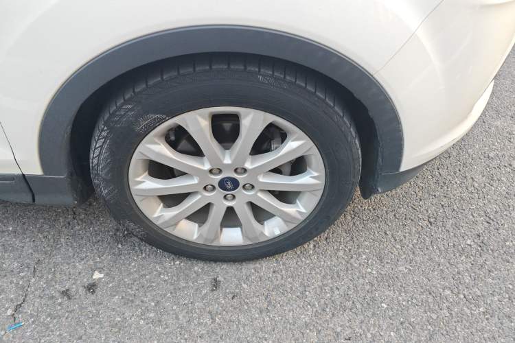 Used Ford Kuga 2015 1.5L GTDi Two-Wheel-Drive Comfort Model
