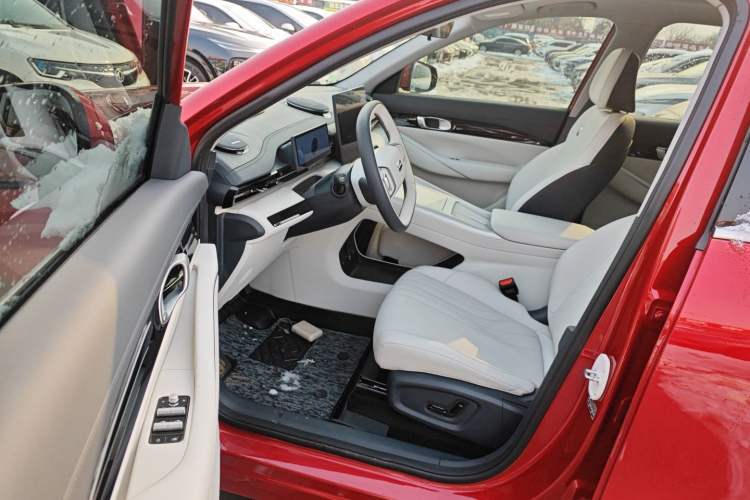 Used  E5 2024 530km Starship Edition