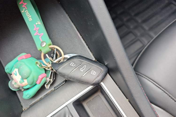 Used Roewe i5 2023 1.5L CVT Luxury Edition
