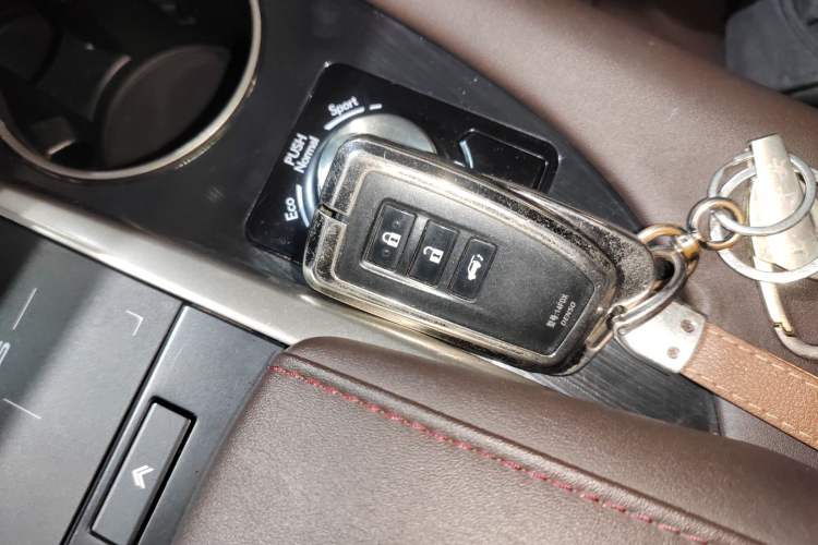 Used Lexus RX 2020 Revised Version 300 Two-Wheel Drive Comfort Edition