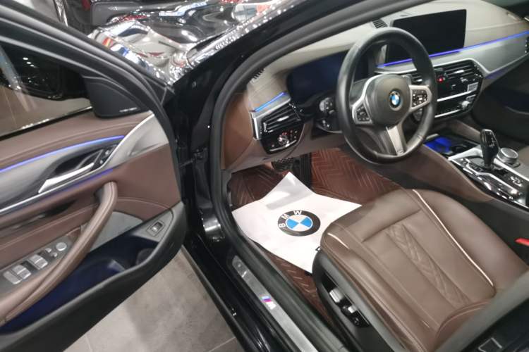 Used BMW 5 Series 2021 530Li Leading Model M Sport Package
