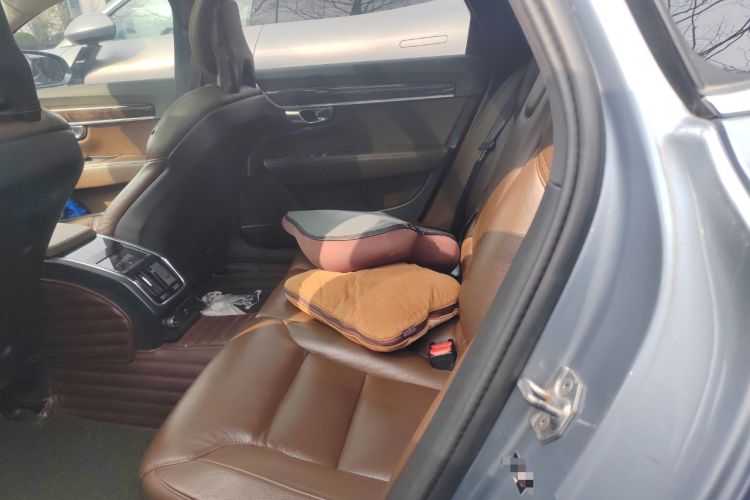 Used Volvo S90 2018 T4 Zhiyuan Edition