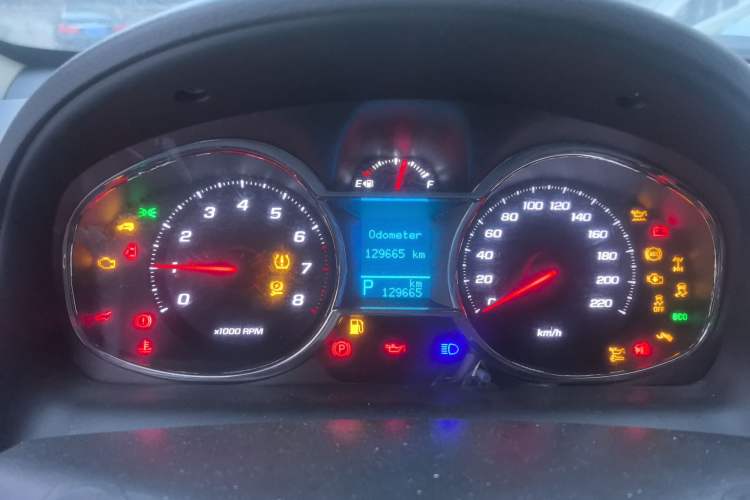 Used Chevrolet Captiva 2015 2.4L 4x4 Flagship Edition 7-Seater