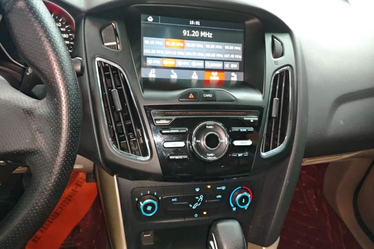 Used Ford Focus 2017 Sedan 1.6L Automatic Comfort Plus SmartDrive Edition
