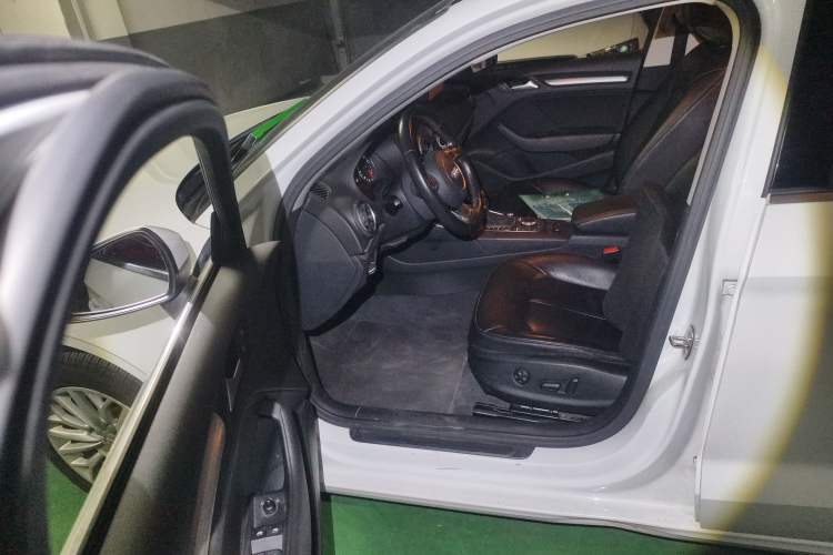 Used Audi A3 2016 Limousine 35 TFSI Prestige Edition
