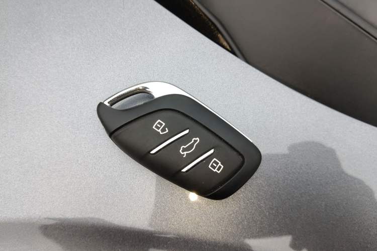 Used Roewe i5 2021 Revised Version 1.5L CVT Diamond Edition