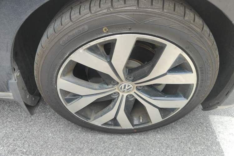 Used Volkswagen Magotan 2019 330TSI DSG Luxury Version China VI Standard