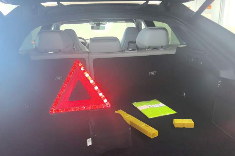 Used Zeekr 001 2025 YOU Edition 100 kWh All-Wheel Drive