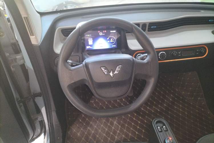 Used Wuling Hongguang MINIEV 2020 Zizai Version Lithium-NMC
