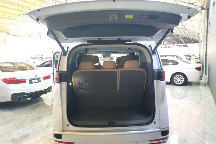 Used Denza D9 2022 DM-i 970 Four-Wheel Drive Flagship Model