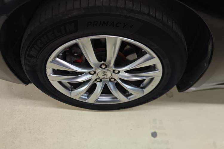 Used Infiniti Q70 2015 Q70L 2.5L Elite Edition
