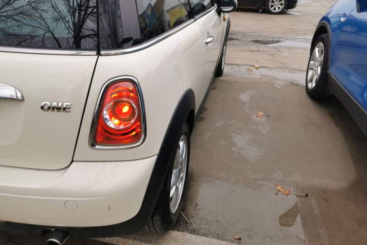 Used MINI MINI 2011 1.6L ONE
