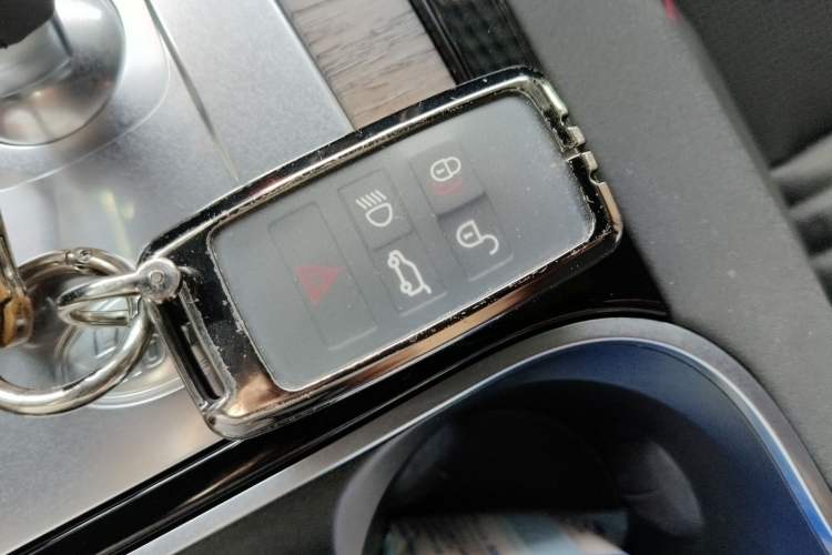 Used Land Rover Discovery Sport 2023 249 PS R-Dynamic S Performance Edition
