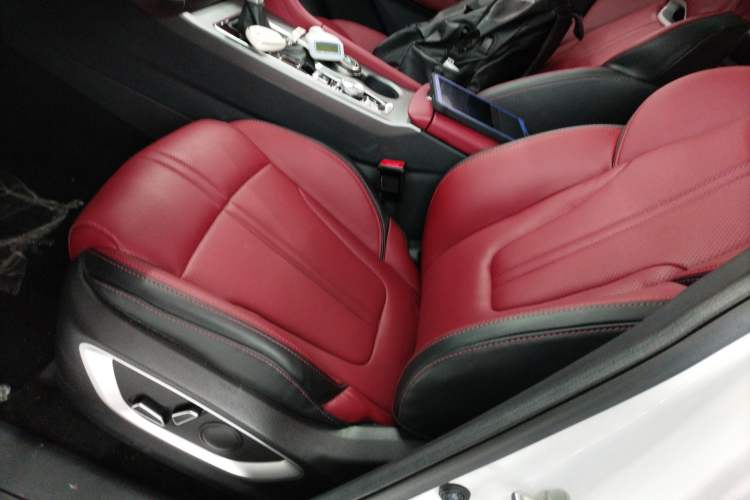 Used Changan CS75 PLUS 2022 Classic Edition 1.5T Automatic Pioneer Model
