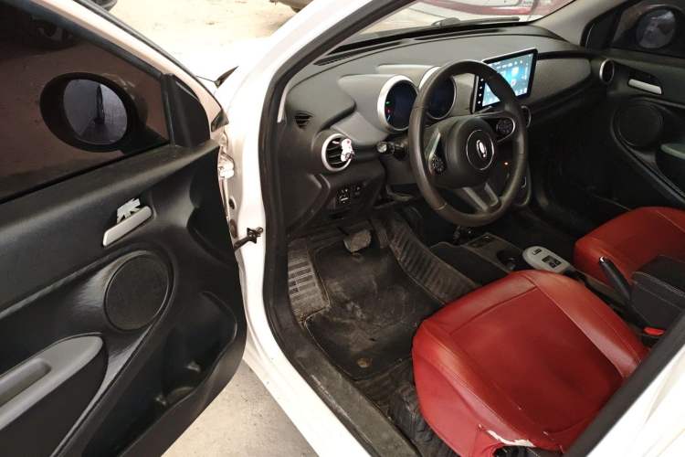 Used ORA Black Cat 2021 351 km Standard Version
