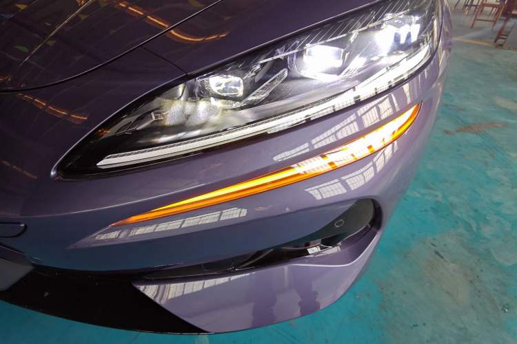 Used Denza Z9 2024 1100 km Four-Wheel Drive Max Version