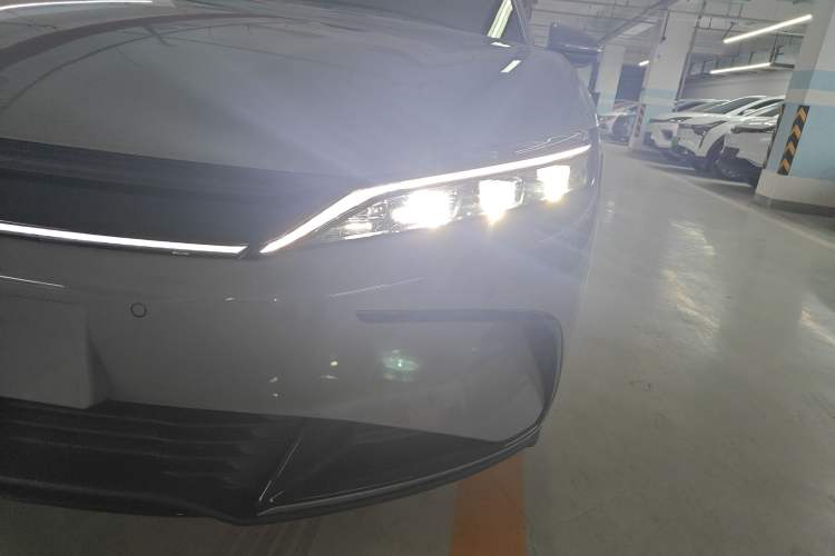 Used BYD Han 2025 EV with 701 km of Laser Radar-Enabled Intelligent Driving
