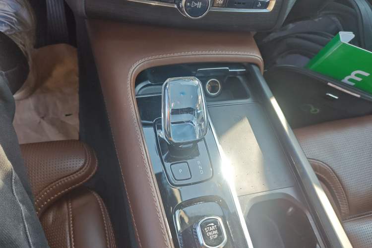 Used Volvo XC90 2023 B6 Zhiya Luxury 7-Seater
