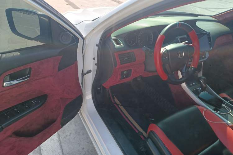 Used Honda Accord 2015 2.0L LX Comfort Edition
