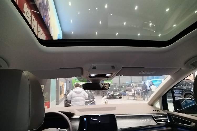 Used Volkswagen Viloran 2024 380TSI Premium Edition