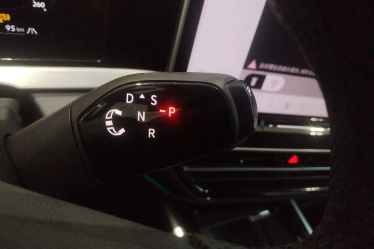 Used Volkswagen Passat 2025 Pro 380TSI Starry Dragon Luxury Edition
