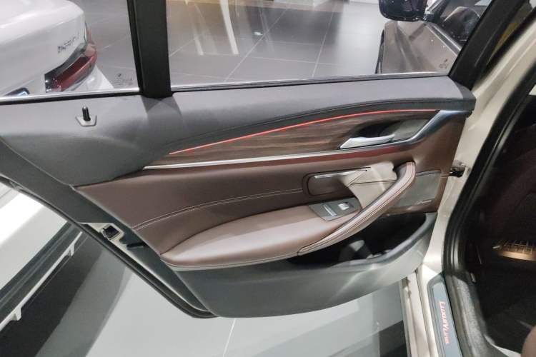 Used BMW 5 Series 2019 530Li Luxury Edition Premium Package
