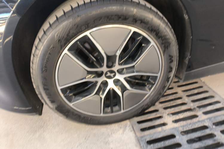 Used XPeng P7 2024 P7i 550 Max
