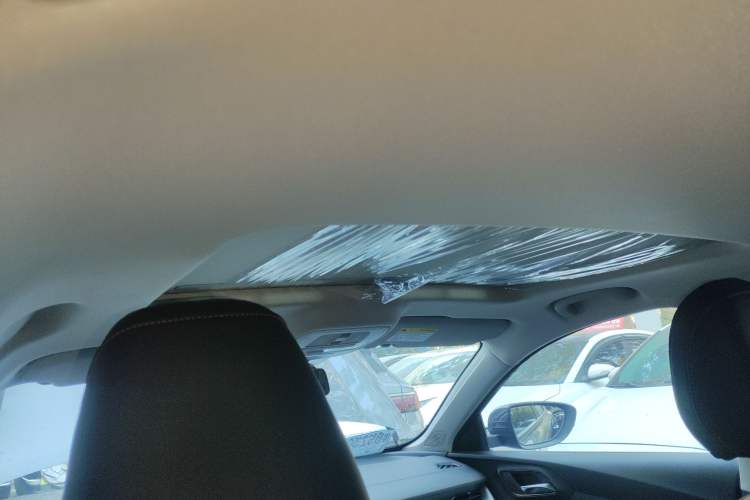 Used MG 5 2022 180 DVVT CVT Youth Luxury Edition
