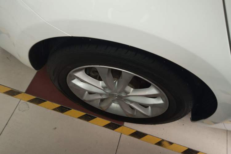 Used Kia K3 2016 1.6L Automatic with Sunroof
