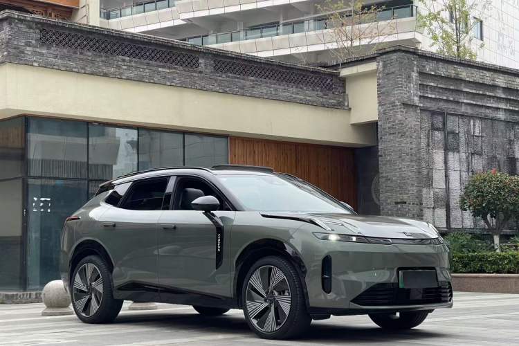 Used Lynk & Co 08 EM-P 2023 220km All-Wheel-Drive Performance Halo