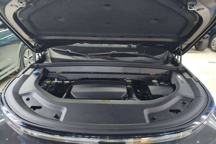 Used Li Auto L8 2024 Ultra Model
