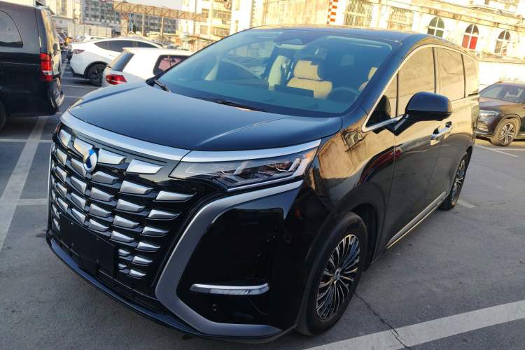 Used Denza D9 2022 DM-i 970 Four-Wheel Drive Flagship Model