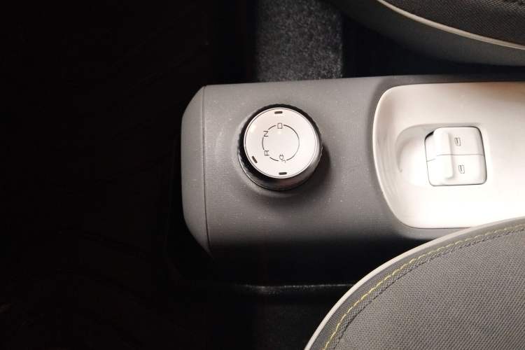 Used Wuling Hongguang MINIEV 2022 GAMEBOY 200km Play Edition with Lithium Iron Phosphate