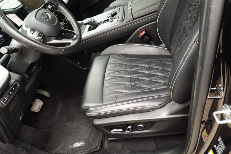 Used GAC Trumpchi GS8 2022 Flagship Series 2.0 TGDI Four-Wheel Drive Luxury Smart Connectivity Version (7 Seats)