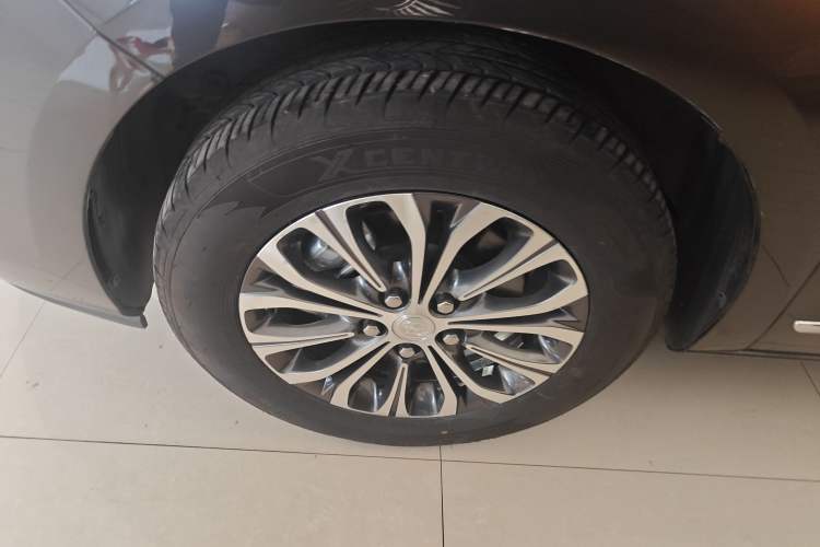 Used Buick GL8 2022 Land Business Class 652T Luxury Model
